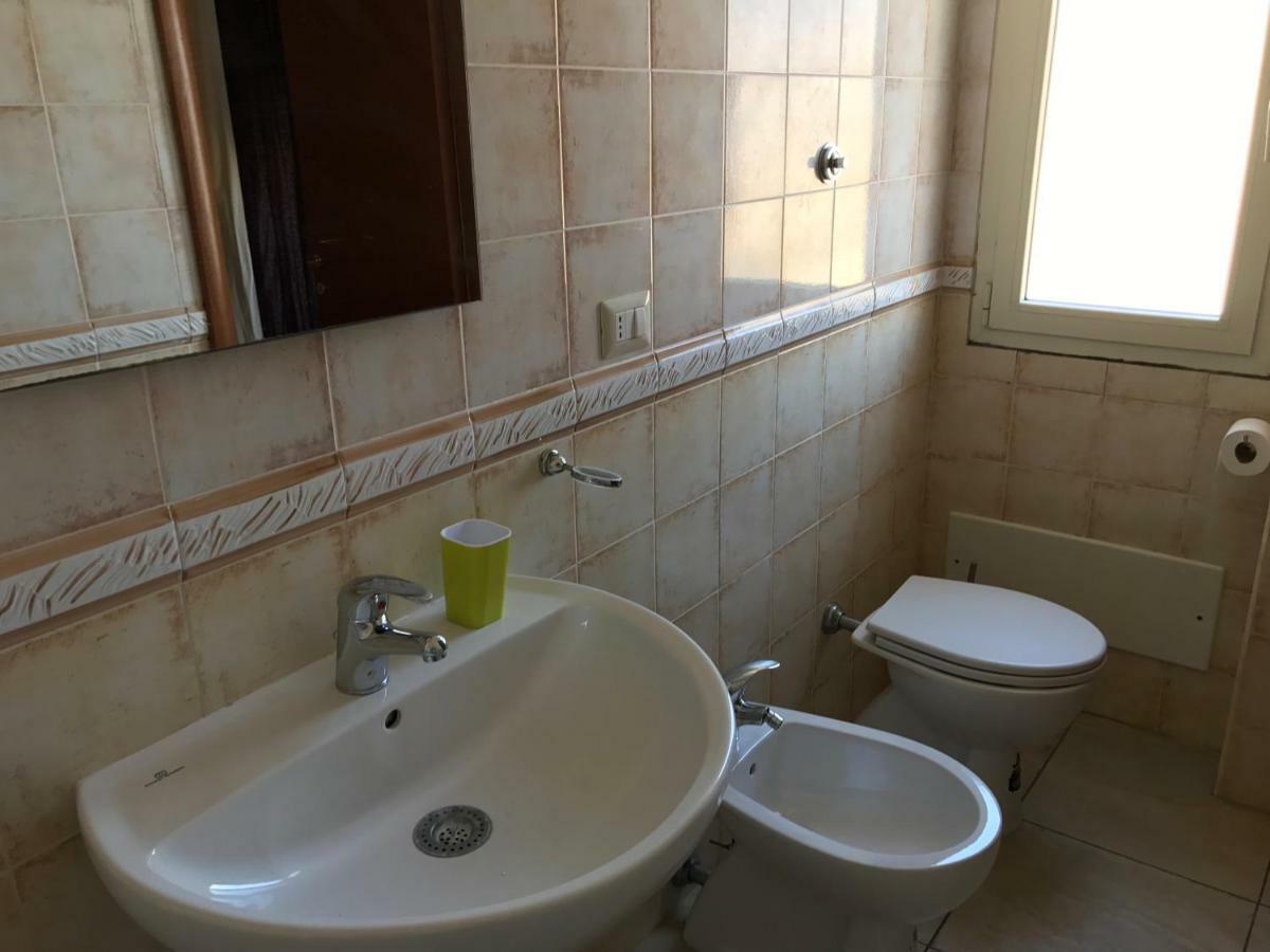 B&B Cagliari Ariosto Κάλιαρι Εξωτερικό φωτογραφία